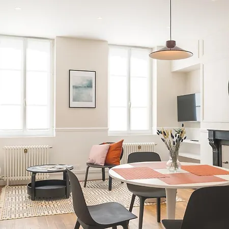 Le Cocon Orange - Proche Hypercentre - Parking Prive Troyes