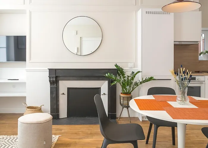 Le Cocon Orange - Proche Hypercentre - Parking Prive